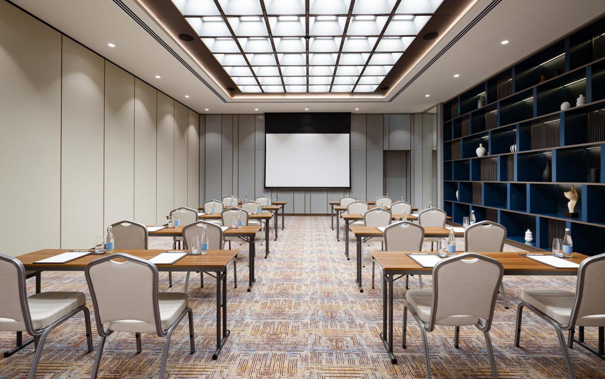 Intercontinental Tashkent By Ihg Hotel Exterior photo